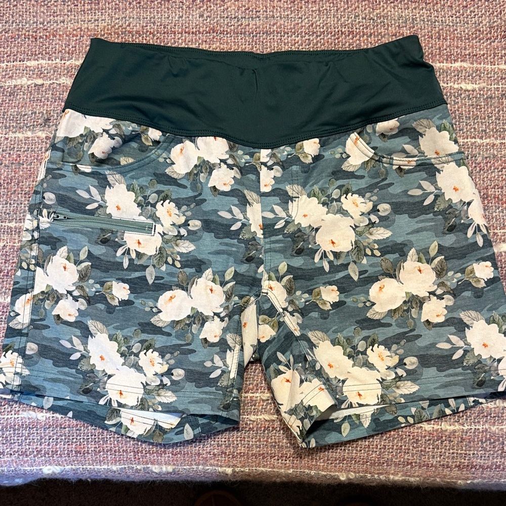 Shredly MTB Women's Shorts with Green Waistband